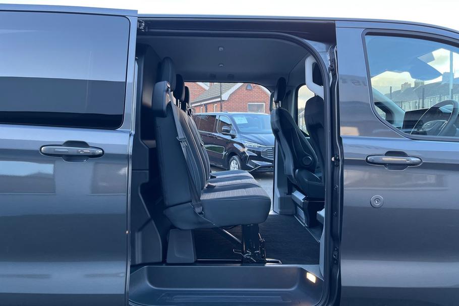 Used FORD TRANSIT CUSTOM WM25UXF 8