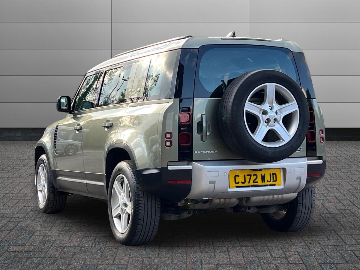 Land Rover Defender 110 Photo 1