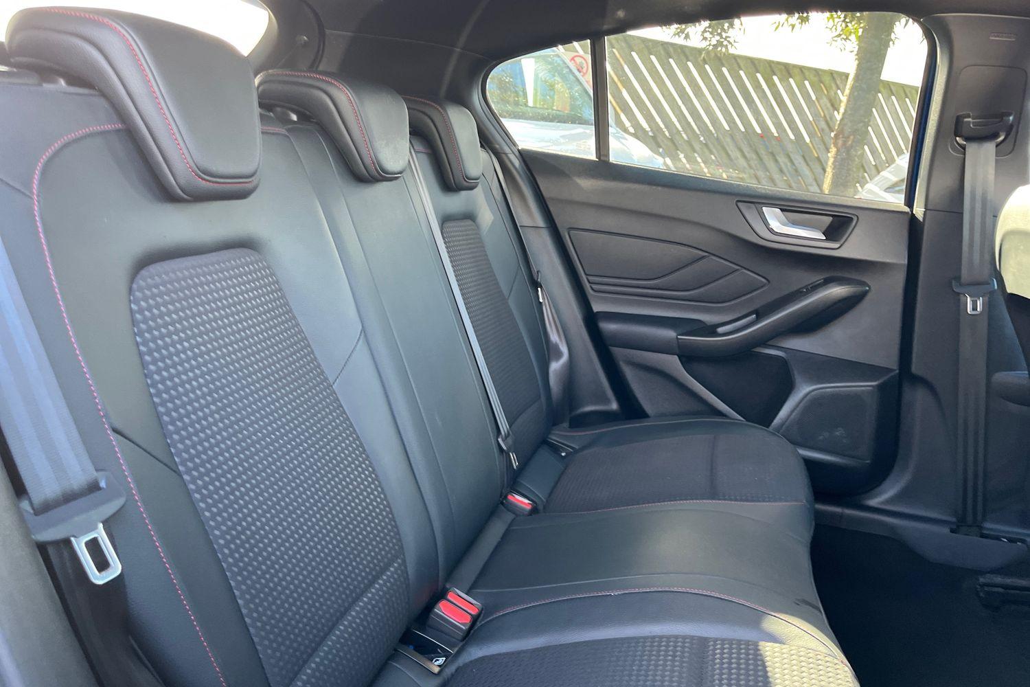 Ford Focus Photo 19