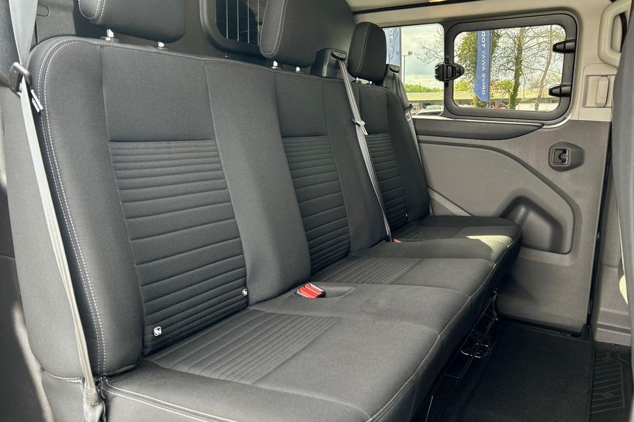 Used FORD TRANSIT CUSTOM YH24OTN 39