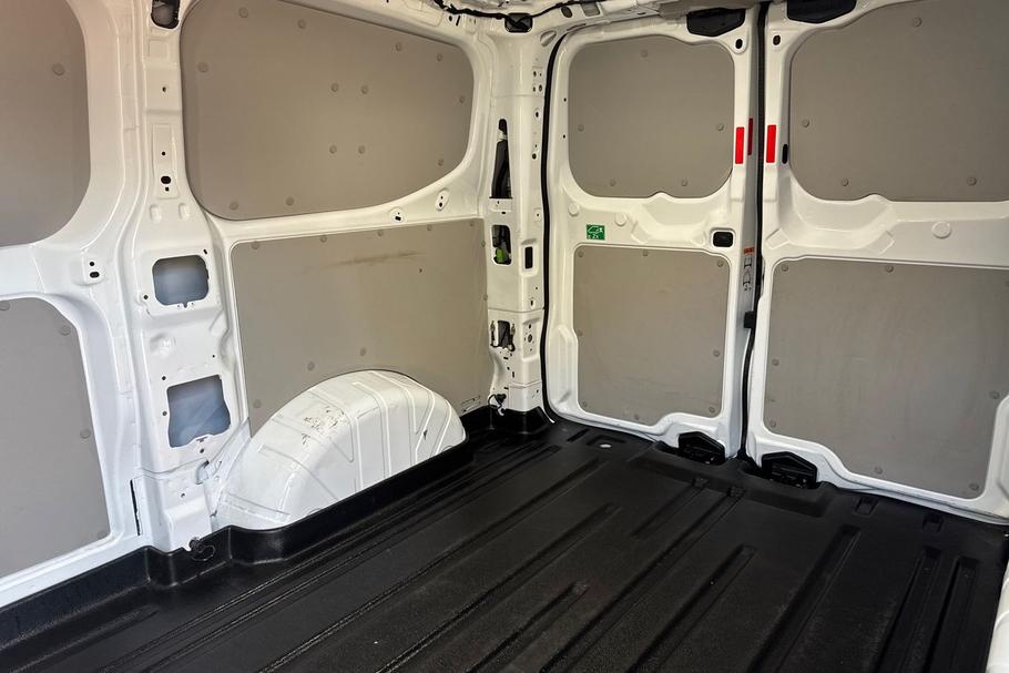 Used FORD TRANSIT CUSTOM WT24AEP 4