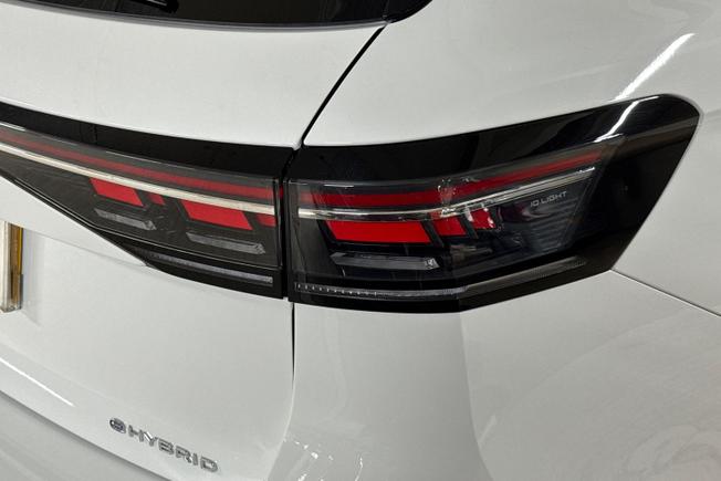 VOLKSWAGEN Passat Photo 18