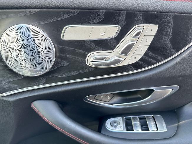 MERCEDES-BENZ E Class Photo 28