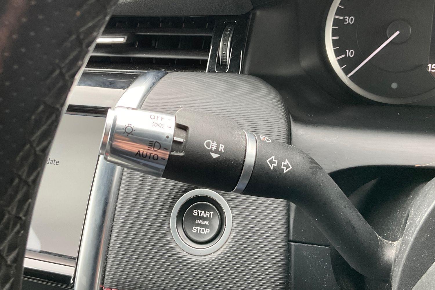 Land Rover Discovery Sport Photo 13