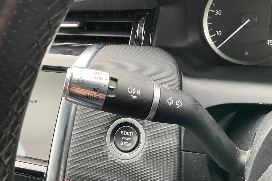 Land Rover Discovery Sport Photo autoimg-fe1b2ba543cac5b747173f62e8015edf186d506d.jpg
