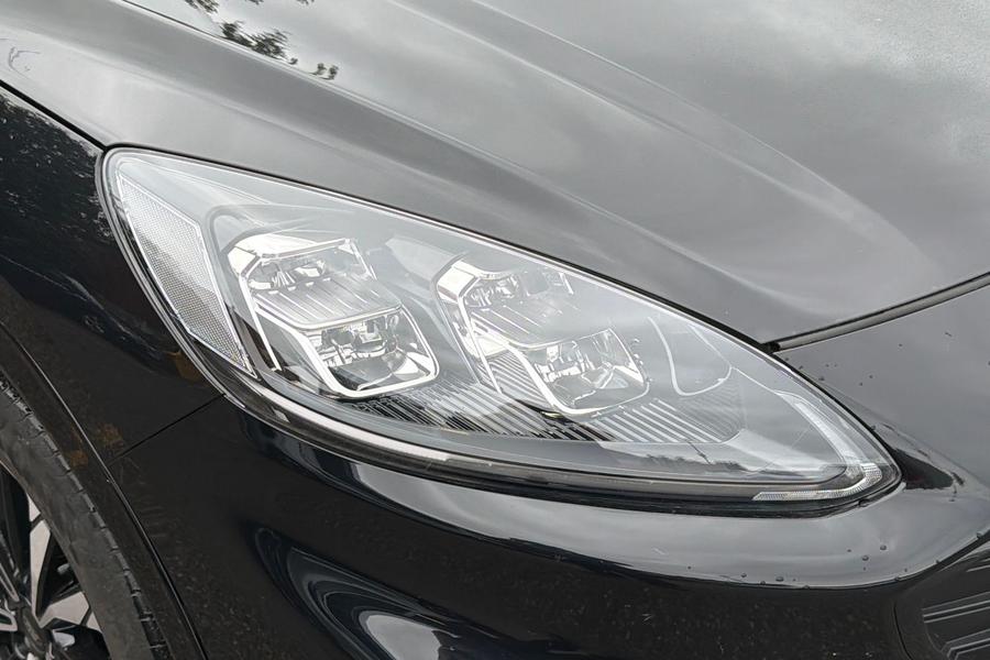 Ford KUGA Photo autoimg-fe1c88dcfdcd45bf5ad38bfb5c36b6147b78f9ae.jpg