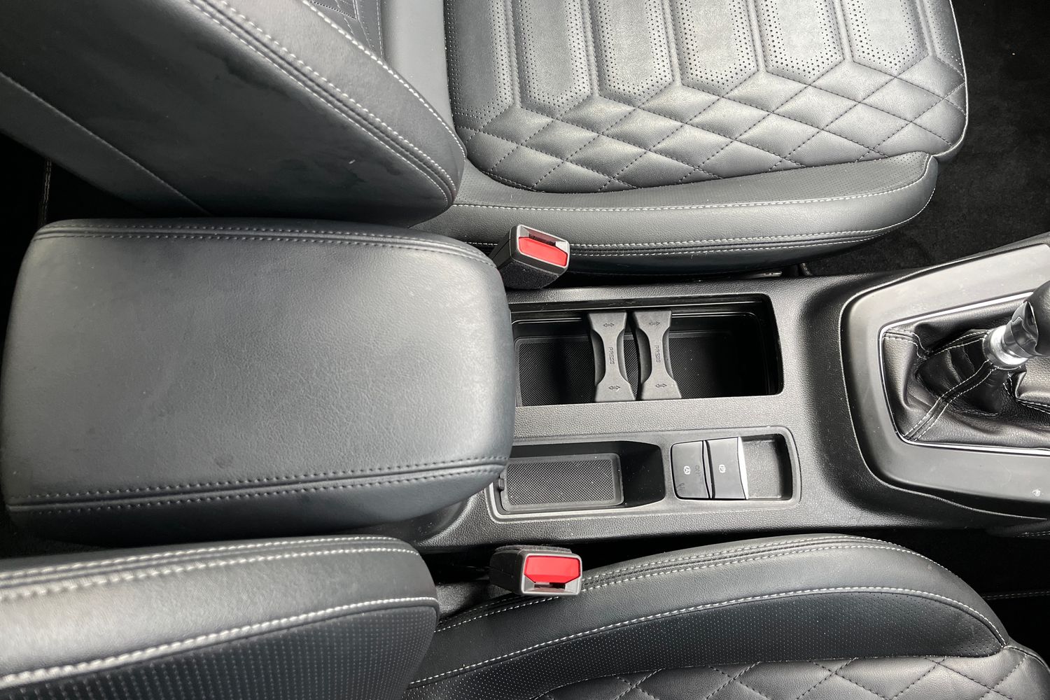 Ford FOCUS Photo 29