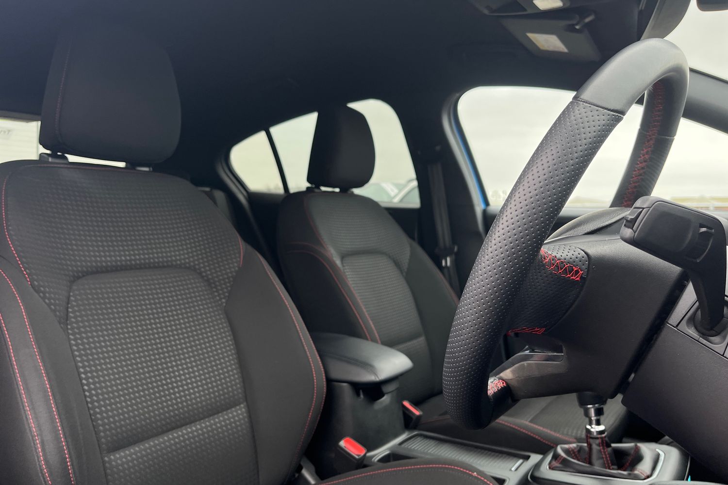 Ford FOCUS Photo 16
