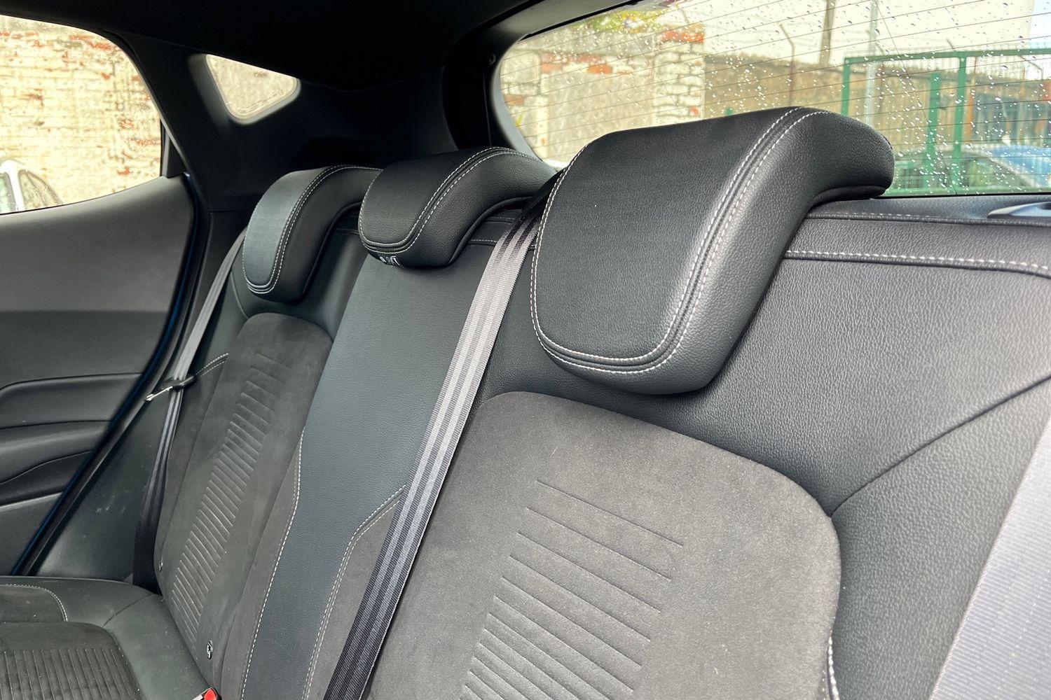 Ford FIESTA Photo 19