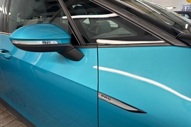 VOLKSWAGEN ID.3 Photo 20