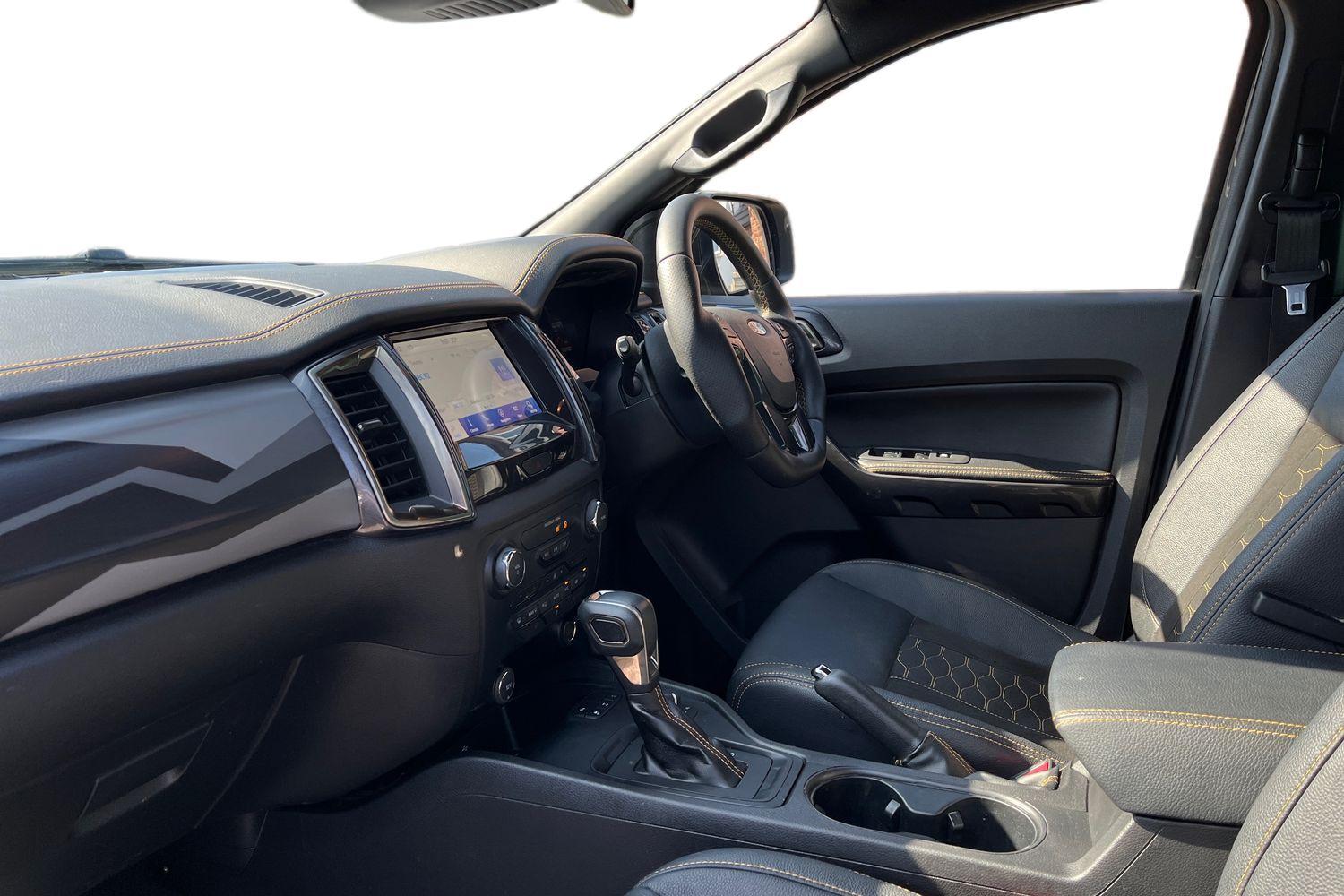Ford RANGER Photo 2
