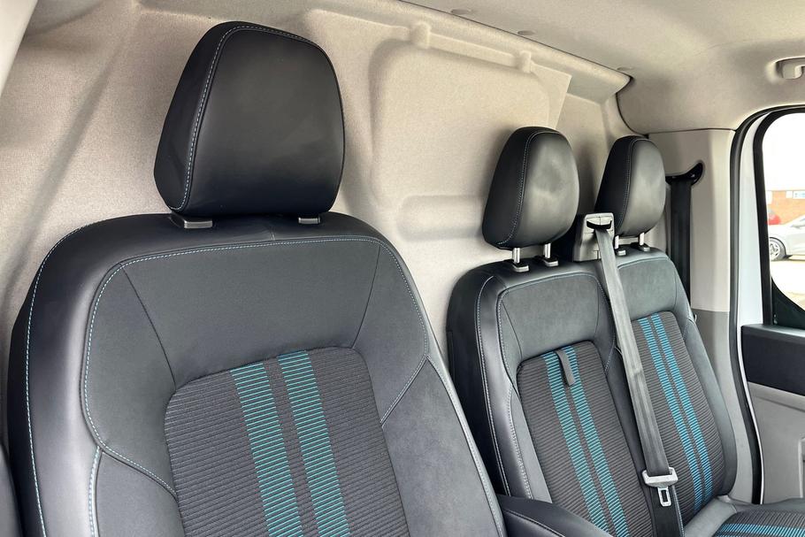 Used Ford TRANSIT CUSTOM LD74DNX 31