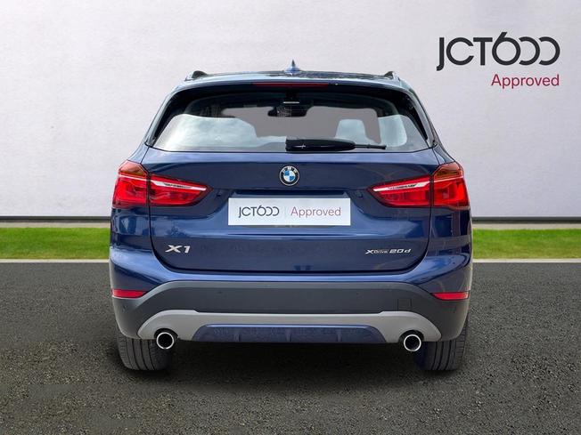 BMW X1 Photo 7