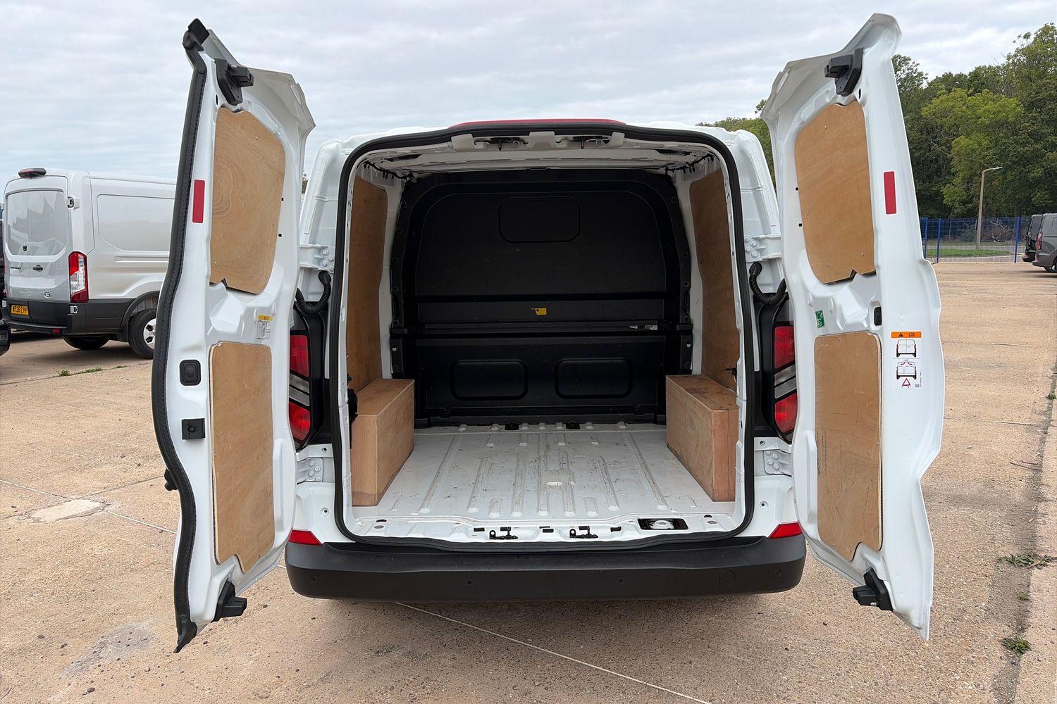 Ford TRANSIT CUSTOM Photo 5