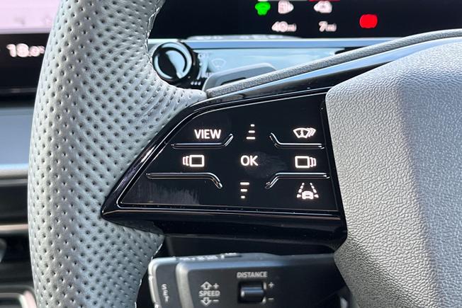 AUDI  Q3 SUV Photo 16