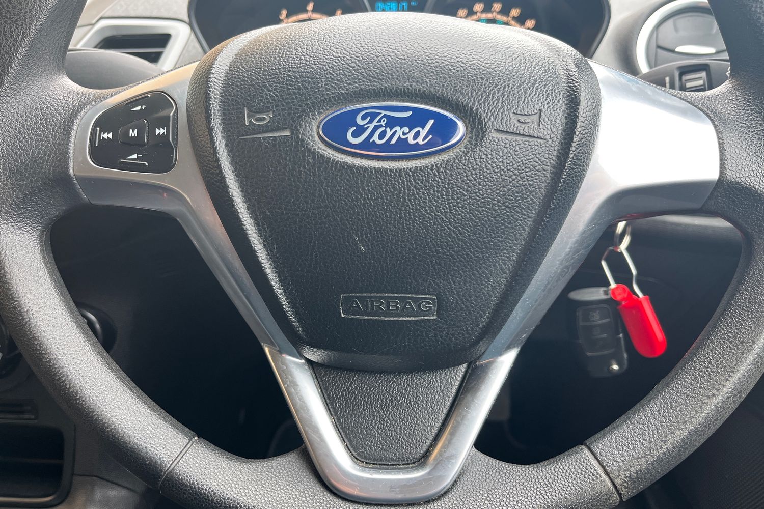 Ford Fiesta Photo 11