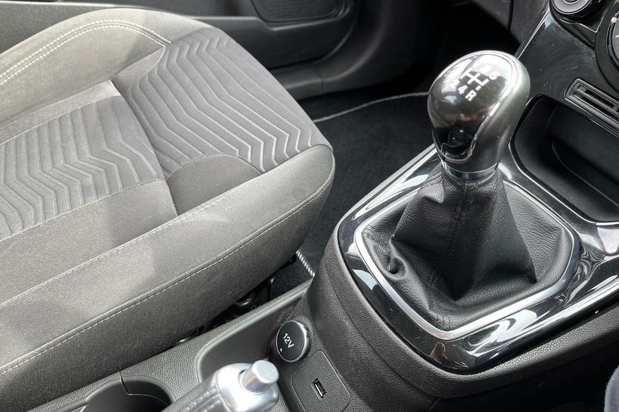 Ford FIESTA Photo autoimg-fe3274c0526fbc7a612b99a60c0266f166ecce70.jpg