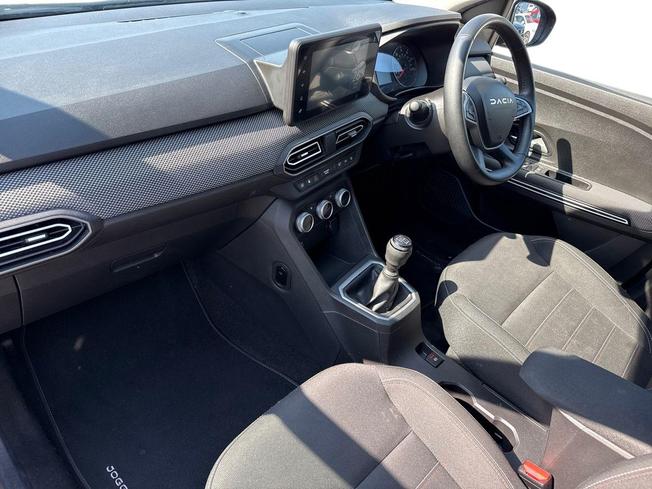 DACIA Jogger Photo 2