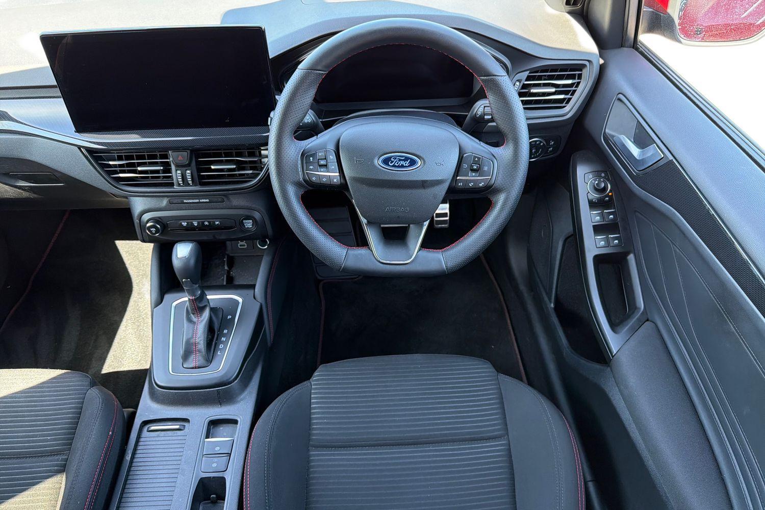 Ford FOCUS Photo 10