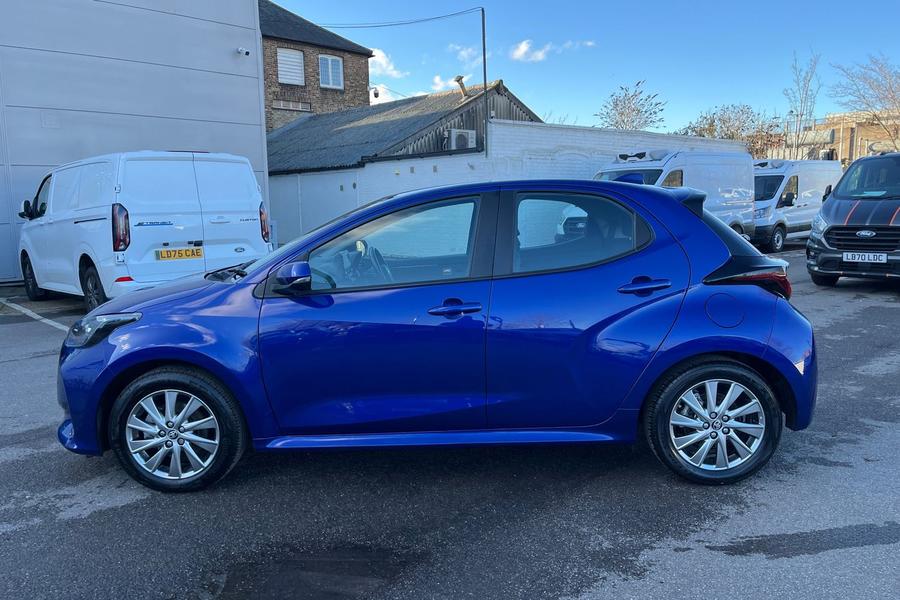 Toyota YARIS Photo autoimg-fe369044f73b8b705ca85cdab1500794f0613dc5.jpg
