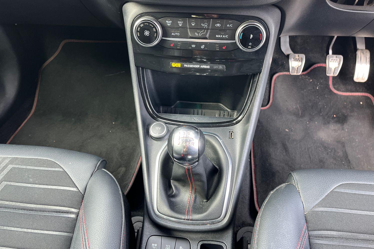Ford Puma Photo 31