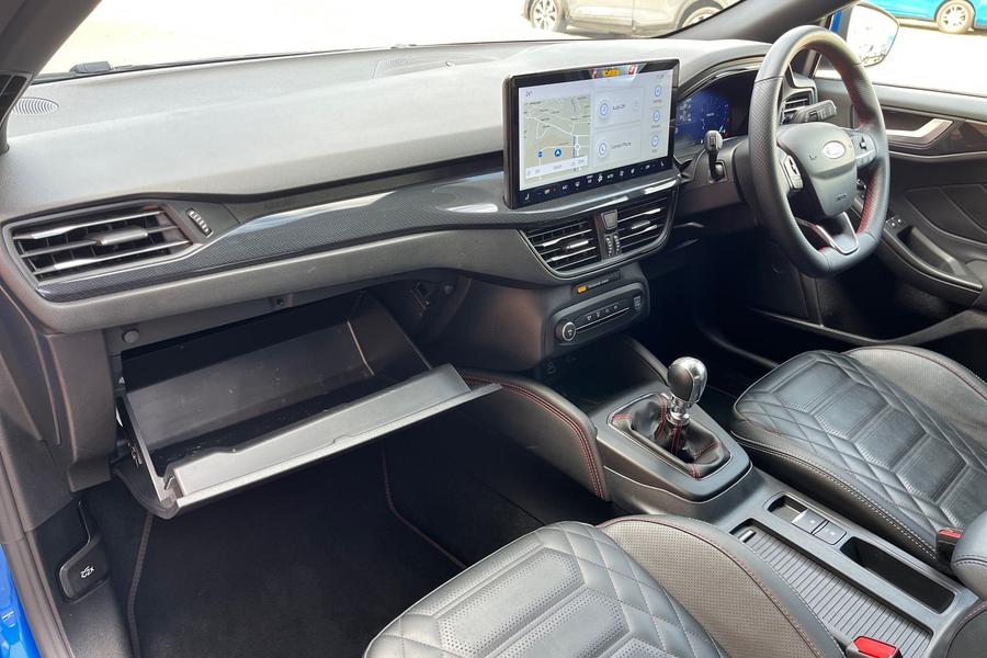 Ford Focus Photo autoimg-fe39c805576f05ab918130202fe9cc719996ce6e.jpg
