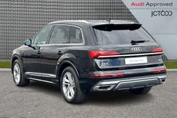 Audi Q7 Photo 3