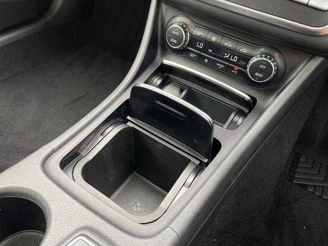 MERCEDES-BENZ GLA Photo 45