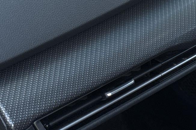 VOLKSWAGEN Golf Photo 47