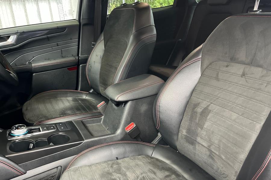 Ford Kuga Photo autoimg-fe3f6c3c41fefadc837bb2bd0e4888624db93a8e.jpg