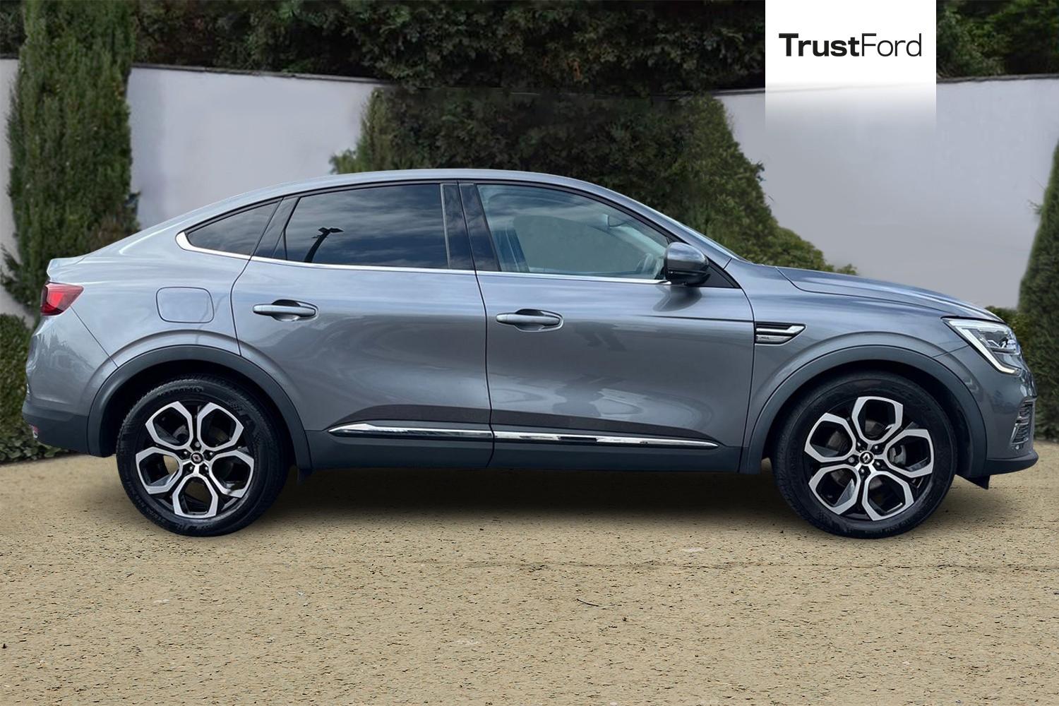 Renault Arkana Photo 2