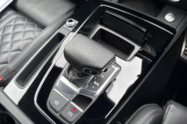 AUDI Q5 Photo 24