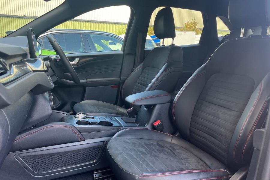 Ford KUGA Photo autoimg-fe44be6412138ce5d512245140cd2454a9f5b4fe.jpg