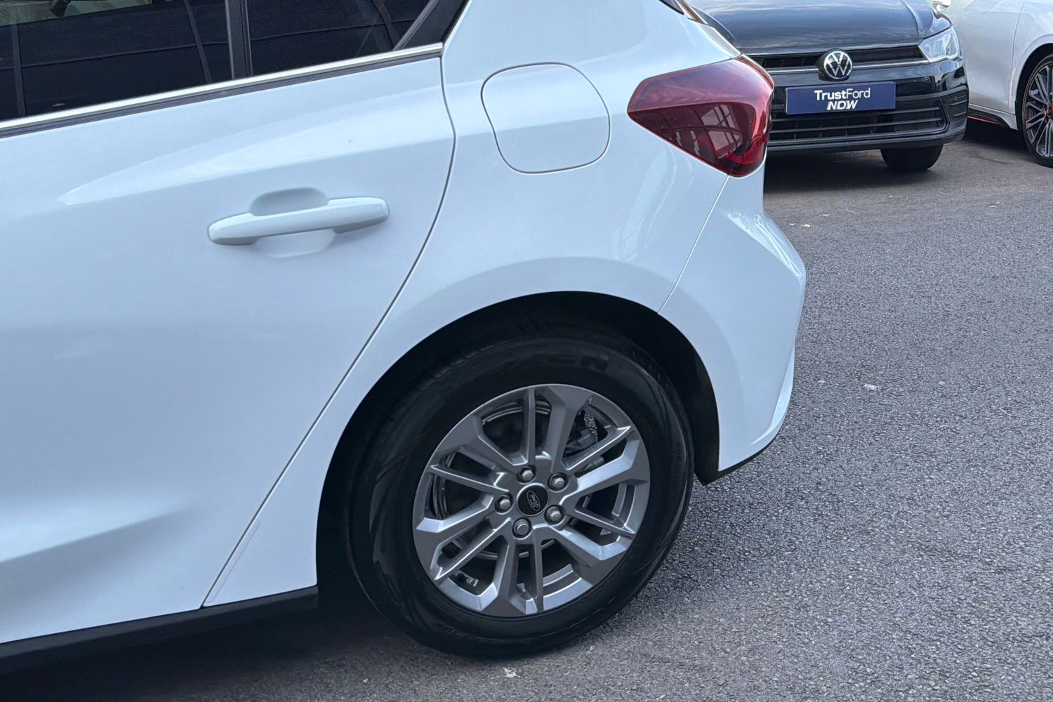 Ford Focus Photo 35