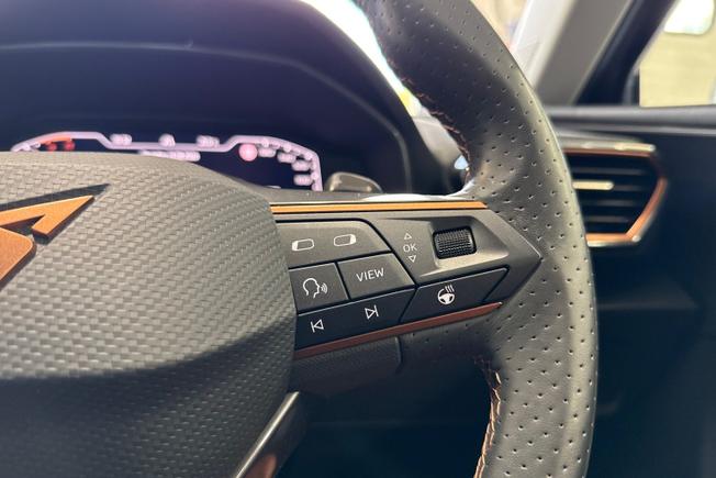 CUPRA Leon Photo 17