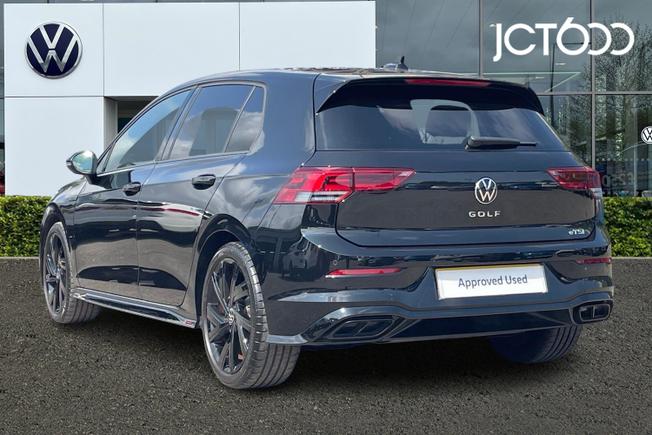 VOLKSWAGEN Golf Photo 3