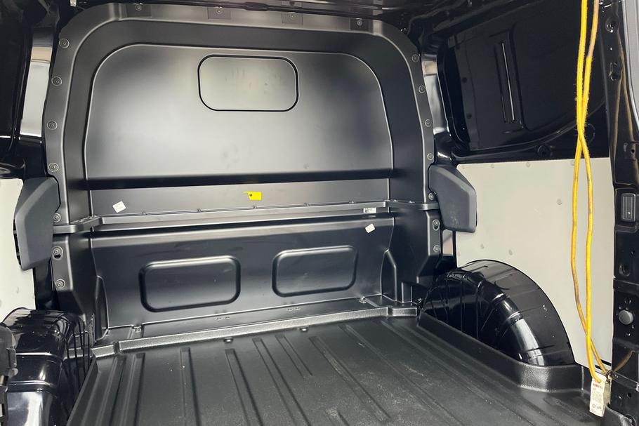 Used Ford TRANSIT CUSTOM LJ75HBO 4