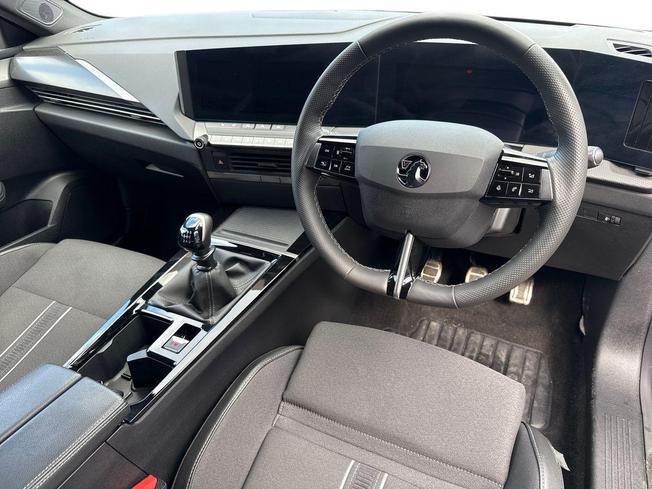 VAUXHALL Astra Photo 6
