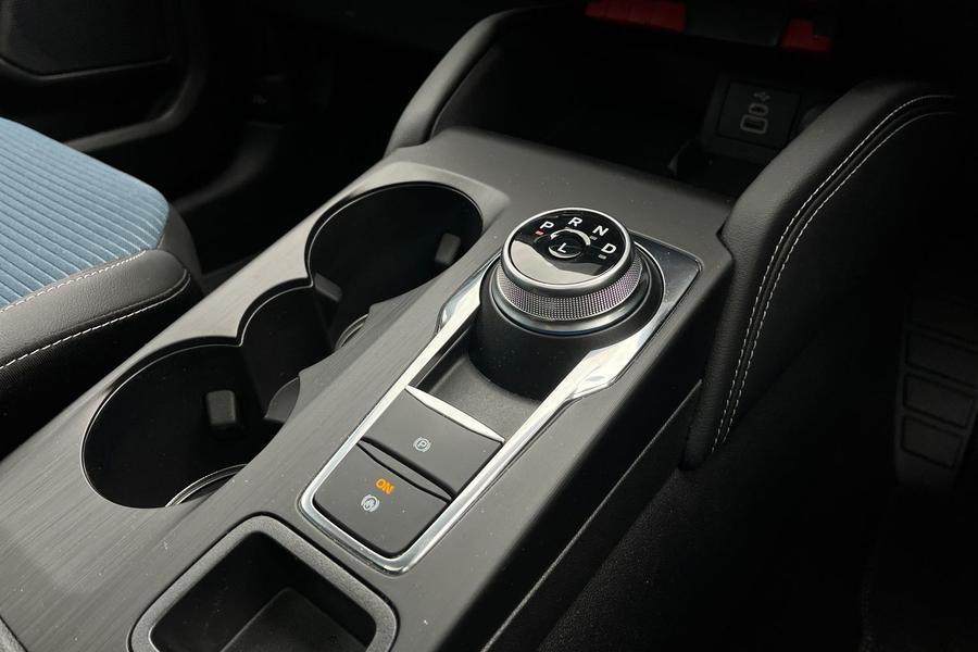 Ford KUGA Photo autoimg-fe572fd9cf8927572c369891f6bcac4814a7010b.jpg