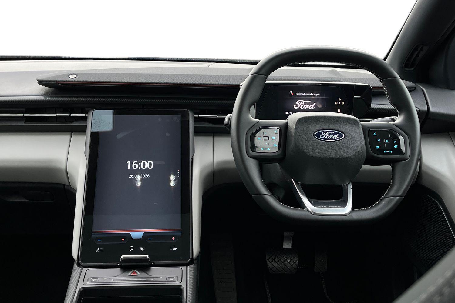 Ford Explorer Photo 10