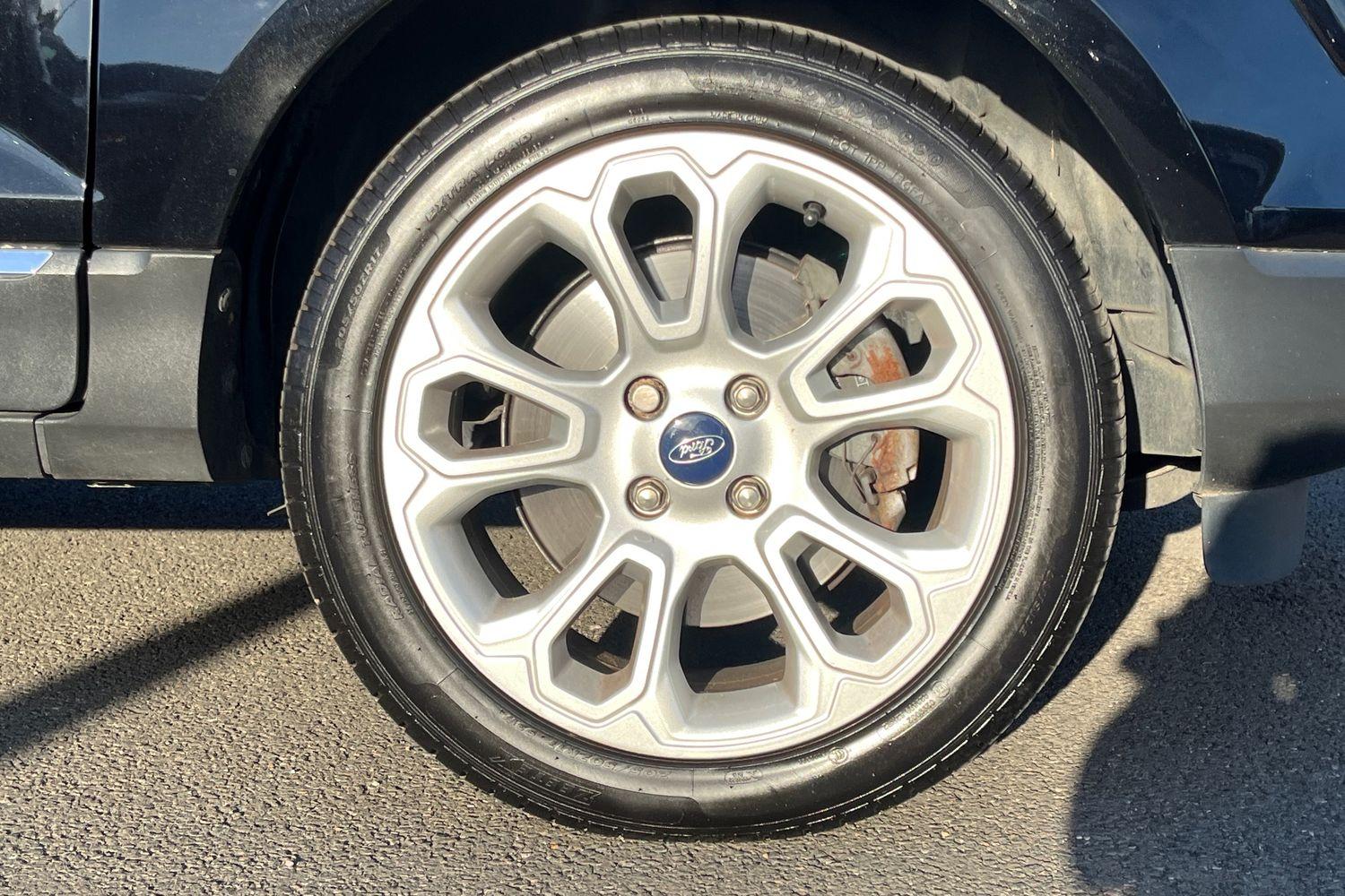 Ford EcoSport Photo 7