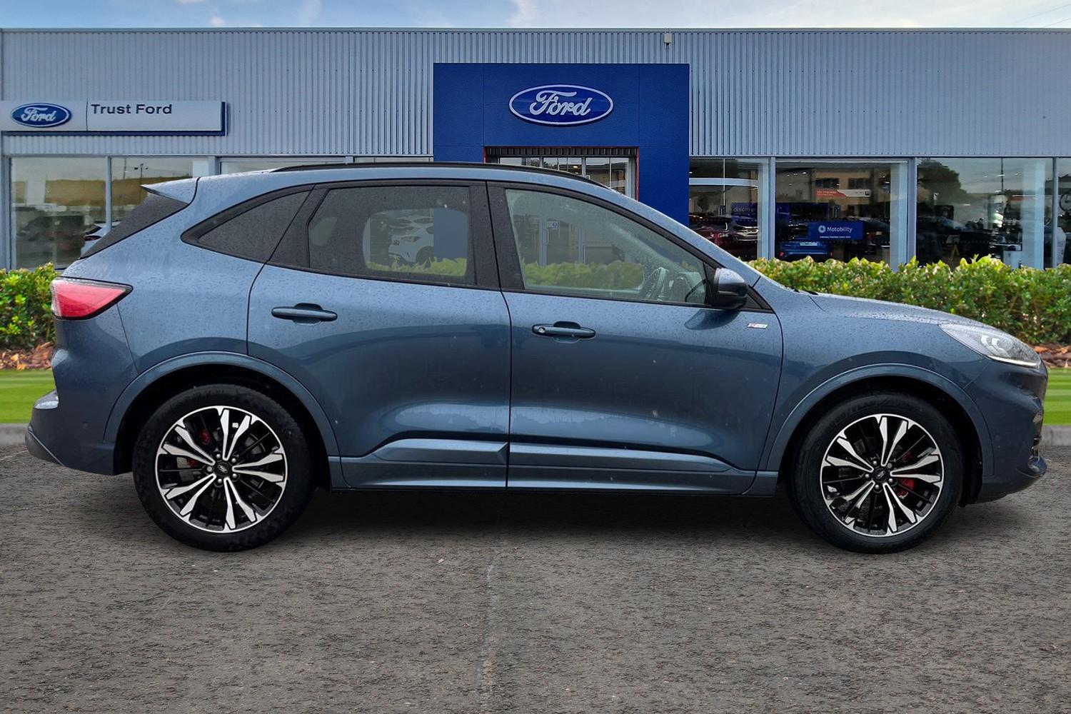 Ford Kuga Photo 2