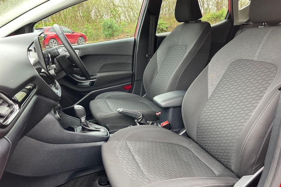 Ford FIESTA Photo autoimg-fe6561abee55604af16865ed1fc27db7bcbb8d79.jpg