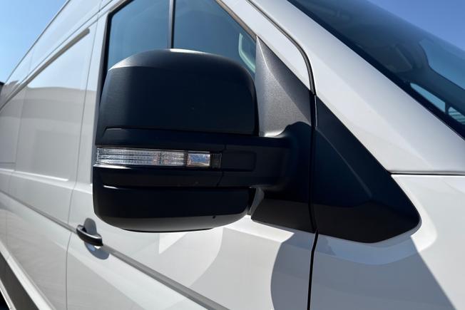 VOLKSWAGEN Crafter Photo 20