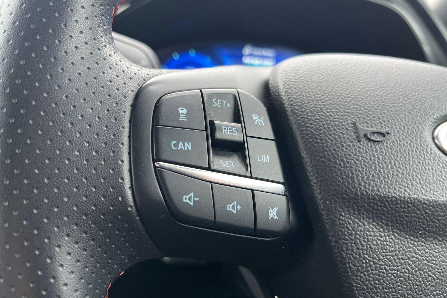 Ford FOCUS Photo 38