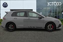 VOLKSWAGEN Golf Photo 4