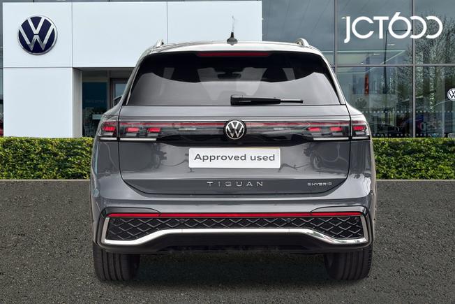 VOLKSWAGEN Tiguan Photo 7