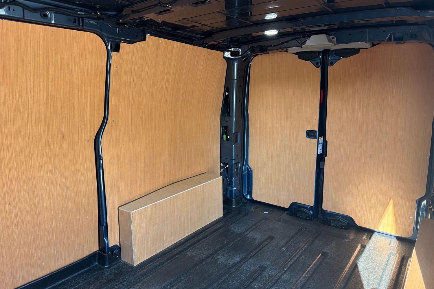 Ford TRANSIT CUSTOM Photo 3