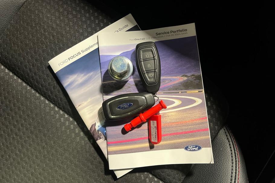 Used Ford Focus 22