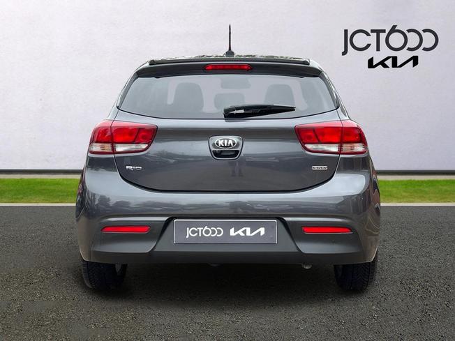 KIA Rio Photo 7